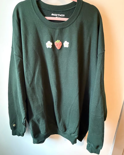 Flower and strawberry crewneck