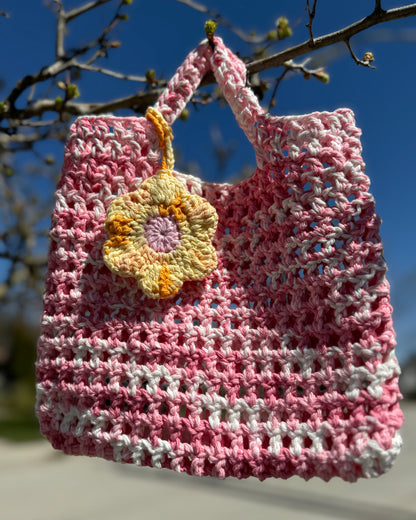mini crochet tote with flower pouch