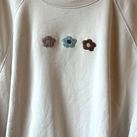 Brown and teal flowers crewneck